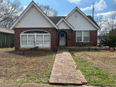 Photo of 2100 CAPITOL Avenue, Montgomery, AL 36107 (MLS # 584535)