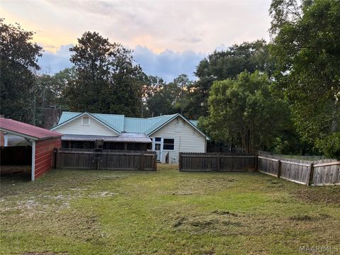 Photo of 806 Company Street, Wetumpka, AL 36092 (MLS # 588226)
