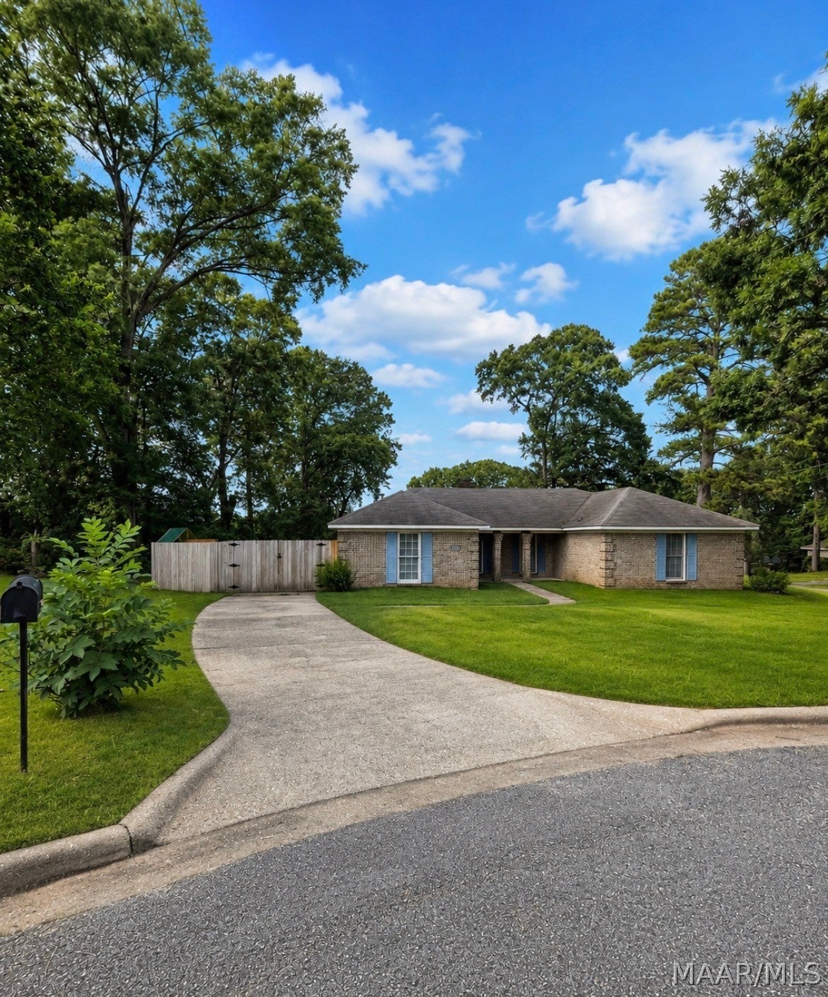 1231 Pama Court - Photo 3