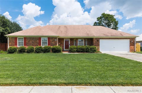 Photo of 2111 Thames Avenue, Huntsville, AL 35803 (MLS # 589621)