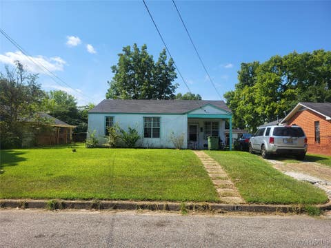 Photo of 3216 Mcelvy Street, Montgomery, AL 36108 (MLS # 589178)