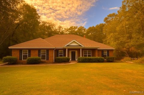 Photo of 140 Little Doe Lane, Wetumpka, AL 36093 (MLS # 580915)