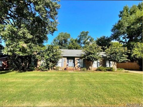 Photo of 540 Chatsworth Drive, Montgomery, AL 36109 (MLS # 582240)