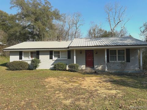 Photo of 3702 Merrifield Drive, Valley Grande, AL 36703 (MLS # 584138)