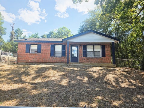 Photo of 1608 CROUSON Street, Montgomery, AL 36110 (MLS # 590292)