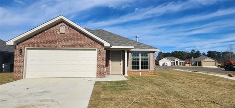 Photo of 35 Gaines Court, Wetumpka, AL 36092 (MLS # 581807)