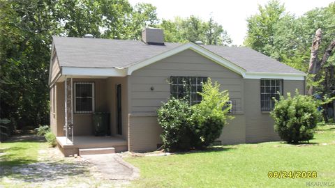 Photo of 3740 Rosa L Parks Avenue, Montgomery, AL 36105 (MLS # 588212)