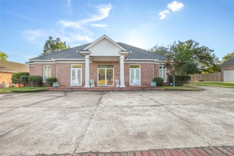 Photo of 2238 Vaughn Lane, Montgomery, AL 36106 (MLS # 591300)