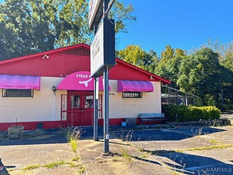 Photo of 1208 W Highland Avenue, Selma, AL 36701 (MLS # 581229)