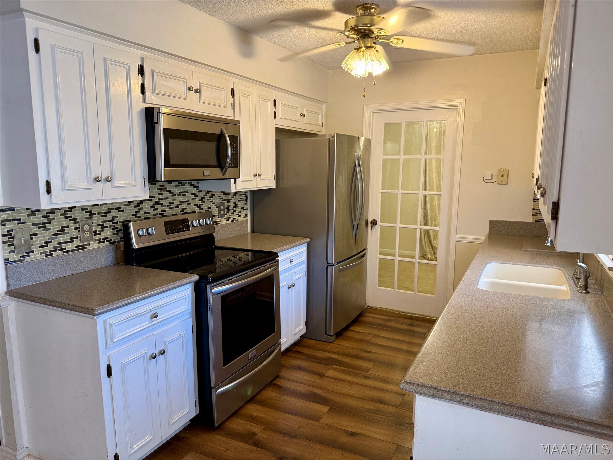 2256 SEMMES Drive - Photo 2