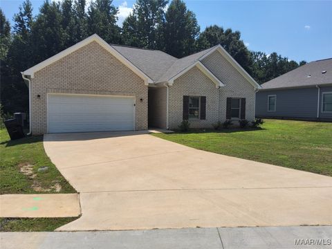Photo of 210 Avalon Way, Clanton, AL 35045 (MLS # 582577)
