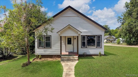 Photo of 215 Freeman Avenue, Tallassee, AL 36078 (MLS # 590140)