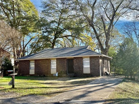 Photo of 1544 GIBSON Street, Montgomery, AL 36110 (MLS # 583762)