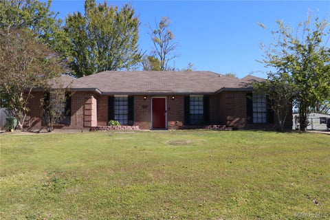 Photo of 2213 S Sutherland Drive, Montgomery, AL 36116 (MLS # 591524)