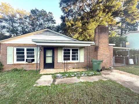 Photo of 1671 Rigby Street, Montgomery, AL 36110 (MLS # 580997)