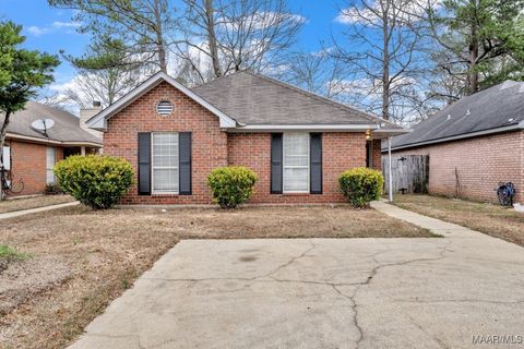 Photo of 3333 Horseshoe Circle, Montgomery, AL 36116 (MLS # 582650)