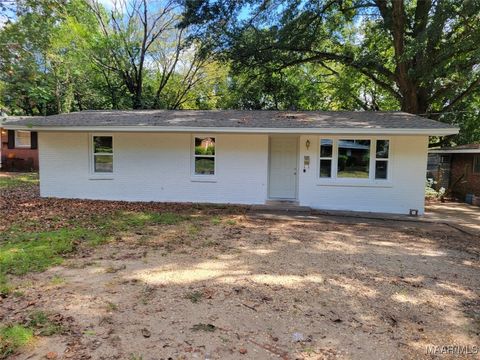 Photo of 52 Salem Drive, Montgomery, AL 36109 (MLS # 580668)