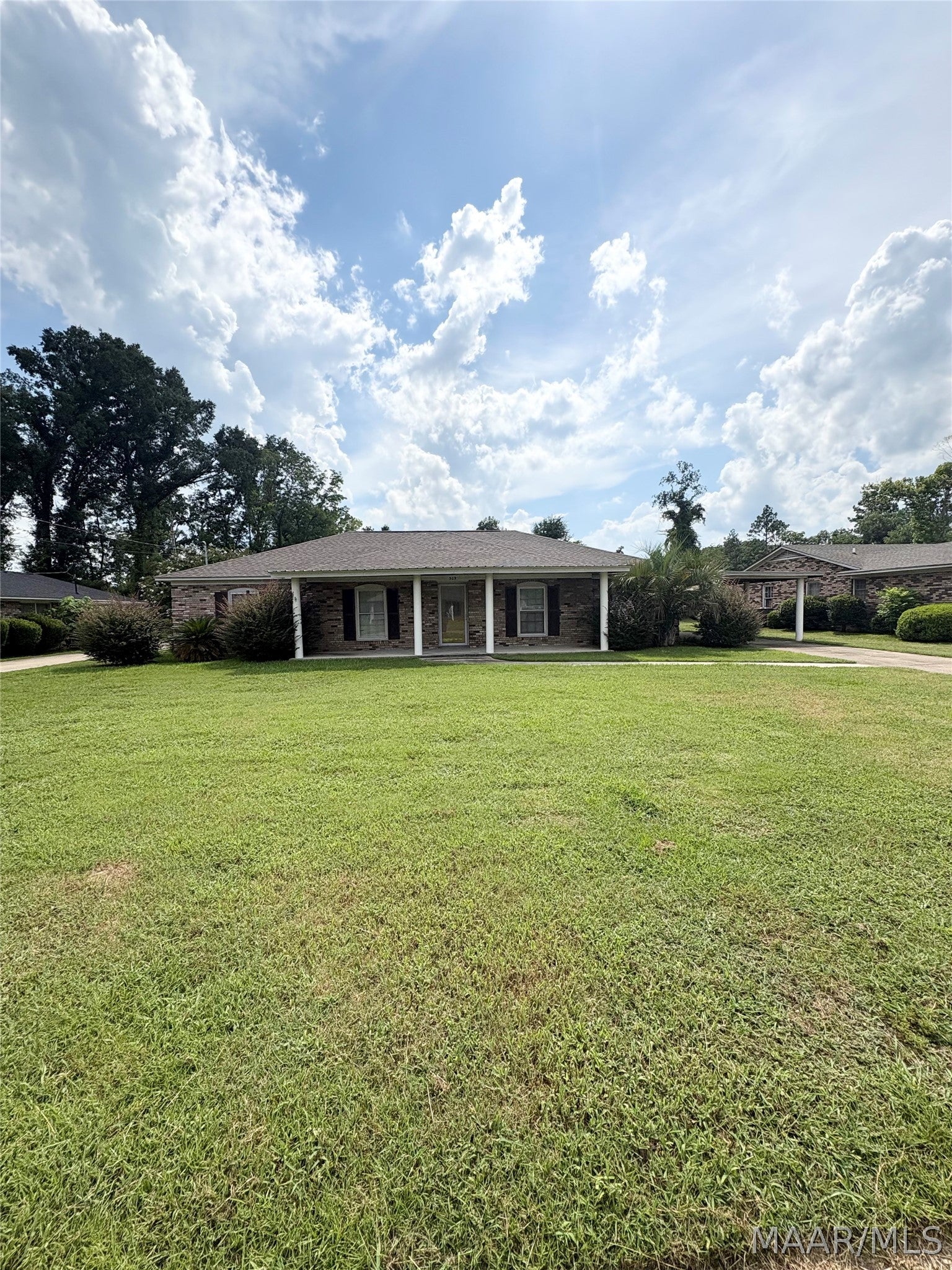 309 Pinehaardt Drive - Photo 2