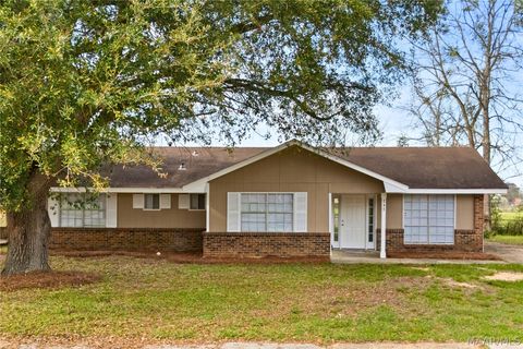 Photo of 242 SMALLBROOK Drive, Montgomery, AL 36116 (MLS # 584612)