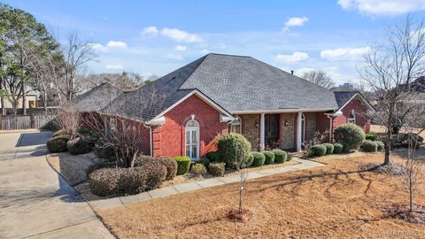 Photo of 416 Towne Lake Drive, Montgomery, AL 36117 (MLS # 583586)