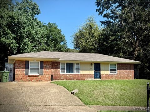 Photo of 933 Green Ridge Court, Montgomery, AL 36109 (MLS # 579884)