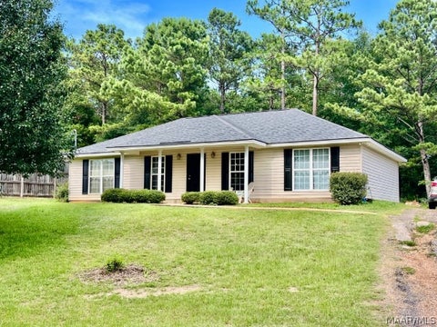 Photo of 3511 Firetower Road, Wetumpka, AL 36093 (MLS # 588445)