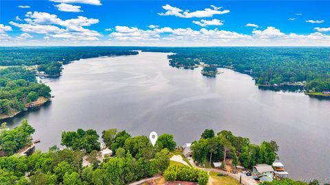 Photo of 188 Ski Club Drive, Wetumpka, AL 36092 (MLS # 585990)