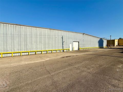 Photo of 2210 Alabama Avenue, Selma, AL 36703 (MLS # 583510)