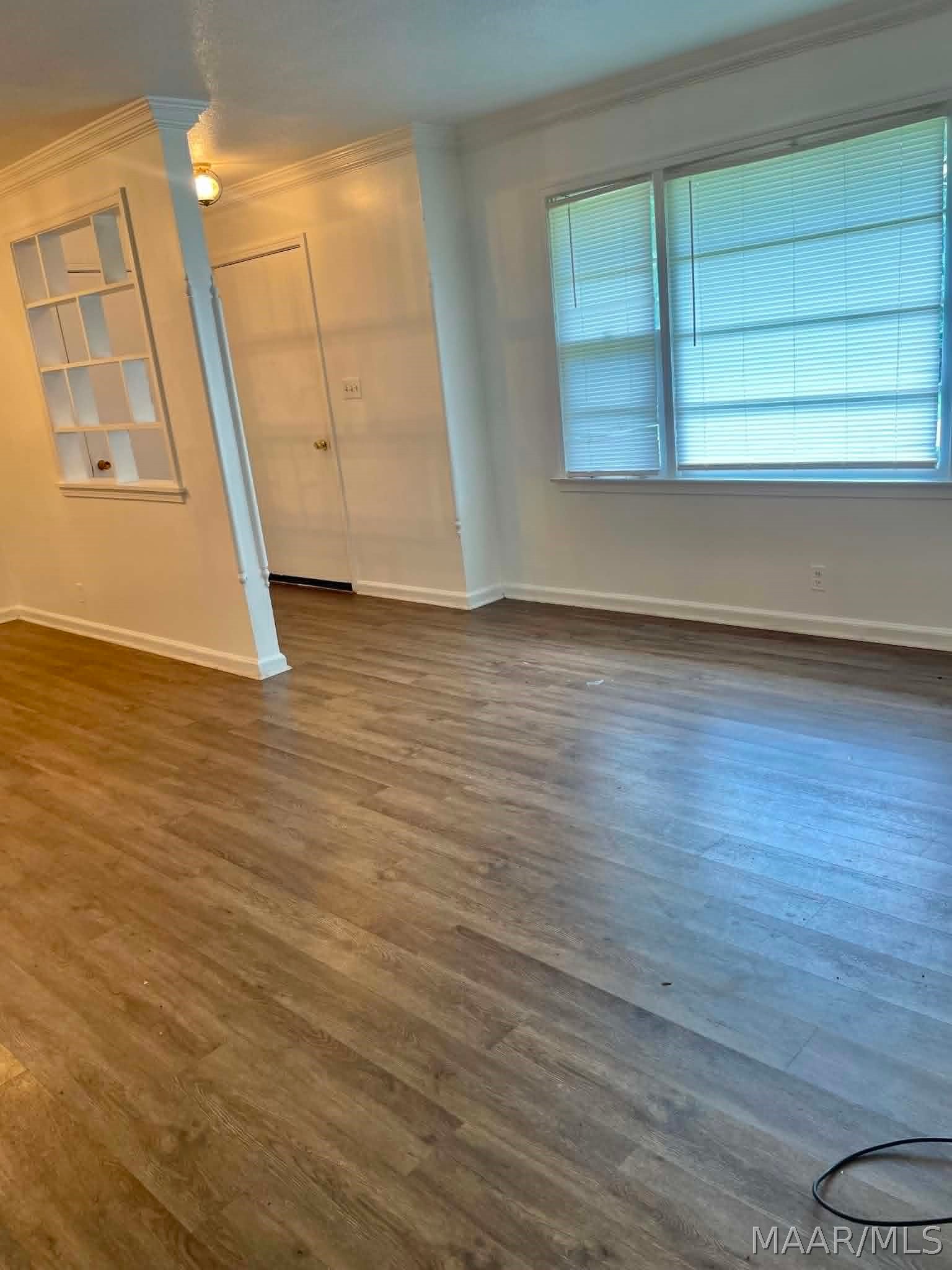 688 Joryne Street - Photo 3