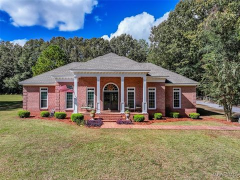 Photo of 317 Haggerty Circle, Wetumpka, AL 36093 (MLS # 581256) Photo of 317 Haggerty Circle, Wetumpka, AL 36093 (MLS # 581256)