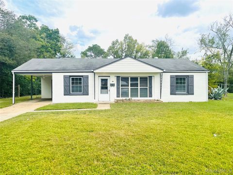 Photo of 1426 E Audubon Road, Montgomery, AL 36111 (MLS # 587639)