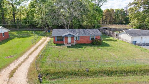 Photo of 98 Poplar Street, Grove Hill, AL 36451 (MLS # 585199)