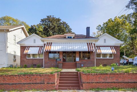 Photo of 1427 S Court Street, Montgomery, AL 36104 (MLS # 582083)