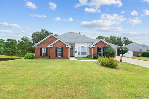 Photo of 1524 White Cloud Drive, Deatsville, AL 36022 (MLS # 589972)