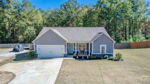 Photo of 32 Lee Road, Valley, AL 36854 (MLS # 581094) Photo of 32 Lee Road, Valley, AL 36854 (MLS # 581094)