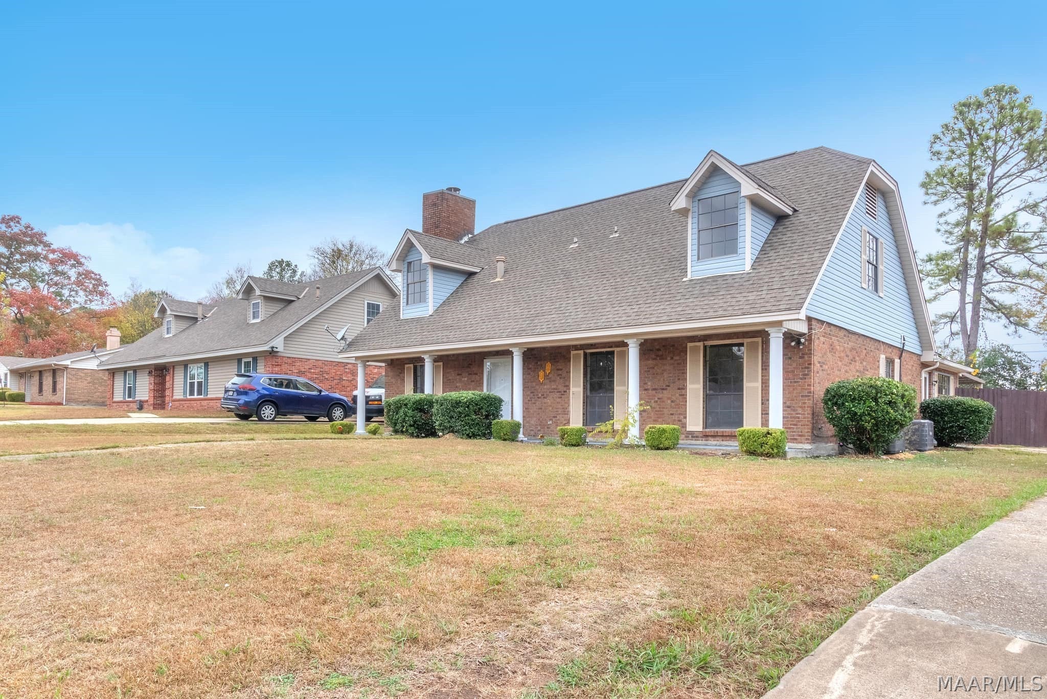1300 Pampas Drive - Photo 2