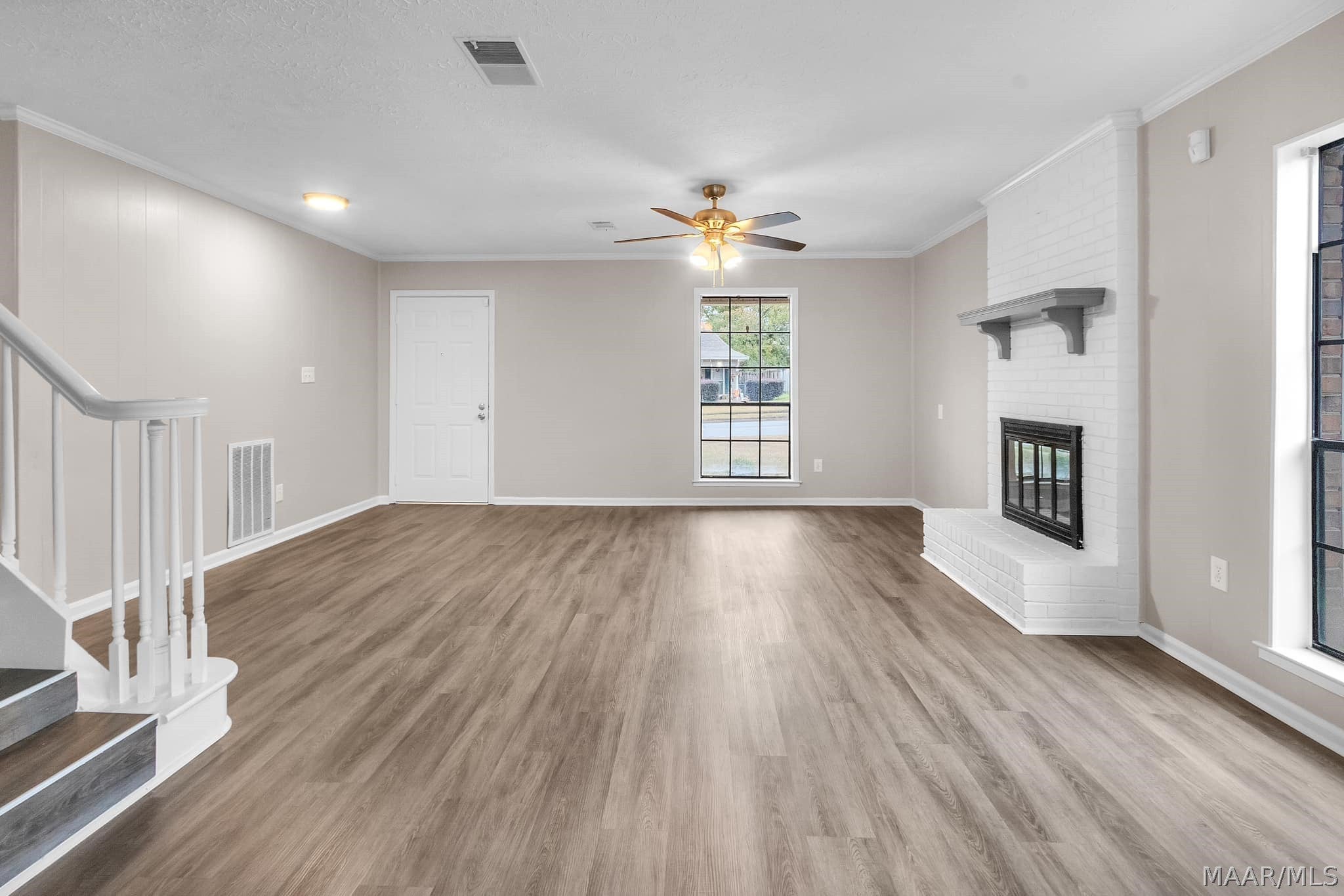 1300 Pampas Drive - Photo 4