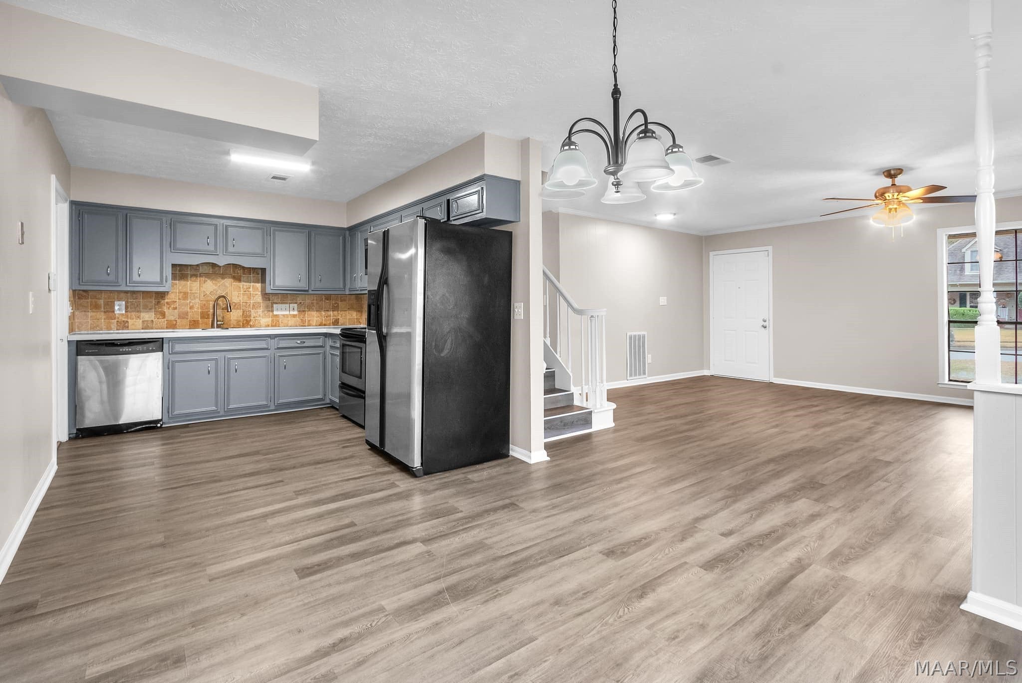 1300 Pampas Drive - Photo 3