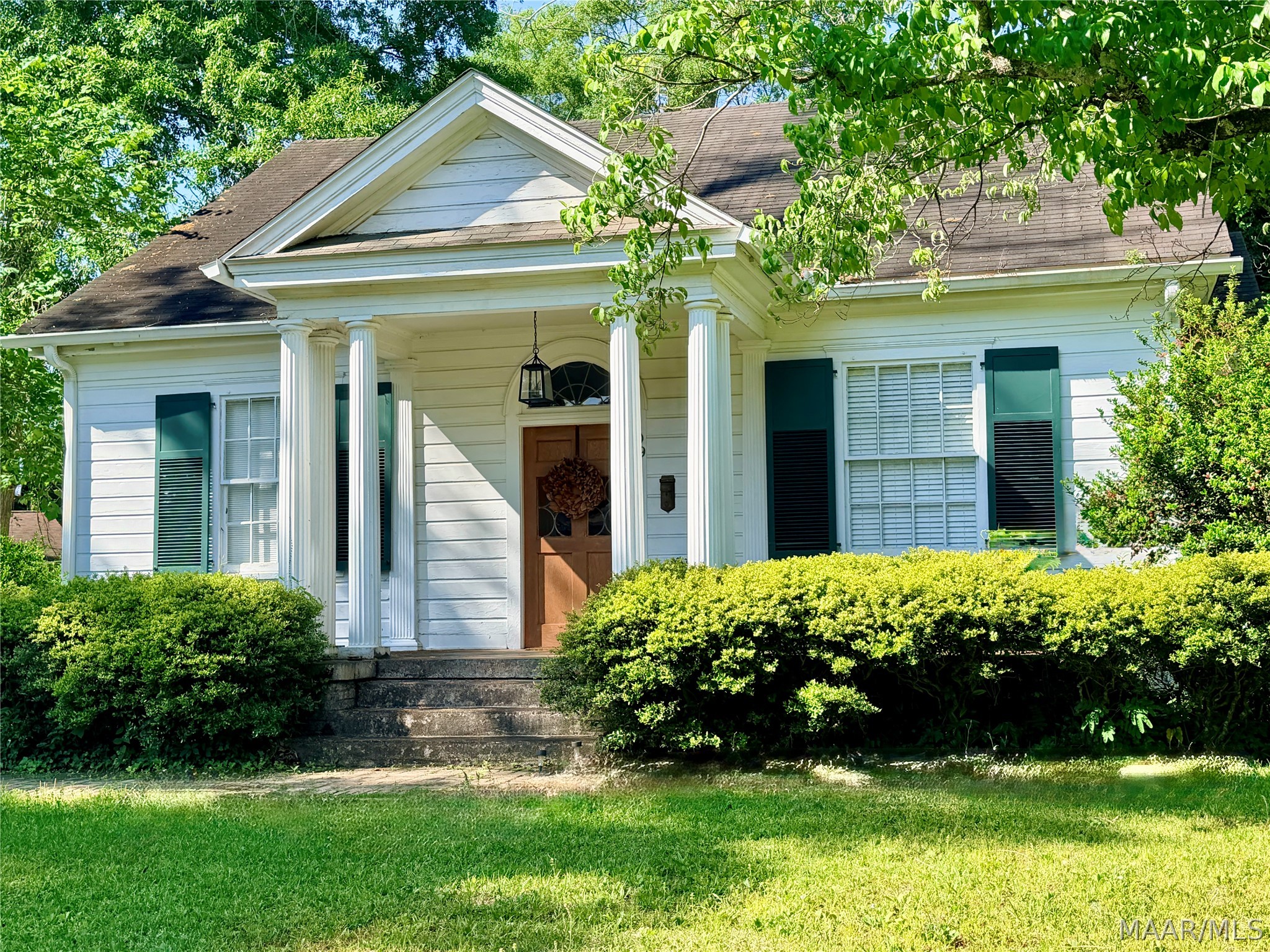 Tremendous curb appeal!