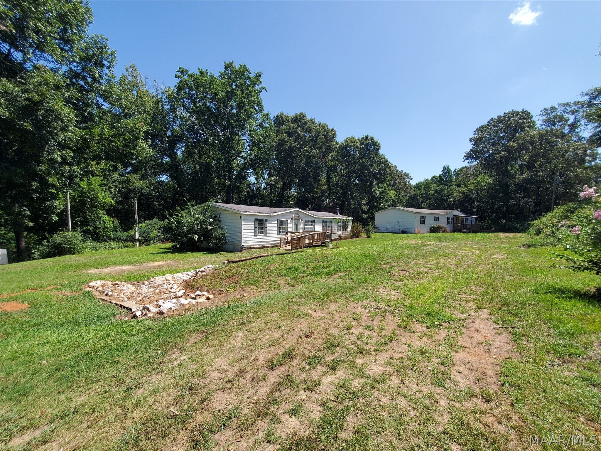 1544 Ruby Court - Photo 2
