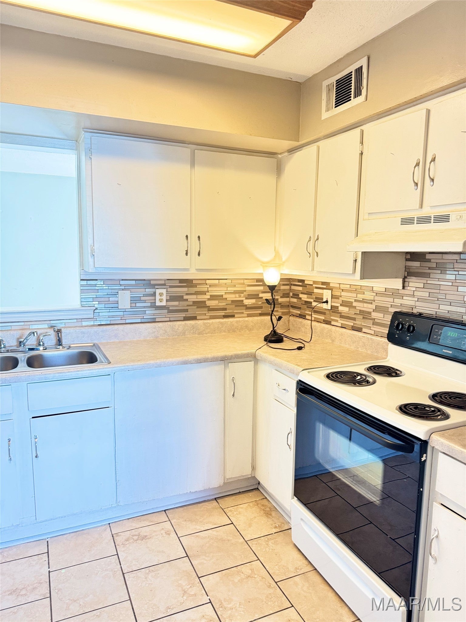 1206 Seth Johnson Drive - Photo 4