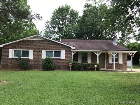 Photo of 3226 Babette Circle, Montgomery, AL 36116 (MLS # 587039)