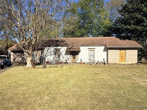 Photo of 6113 HELGA Place, Montgomery, AL 36117 (MLS # 581386)