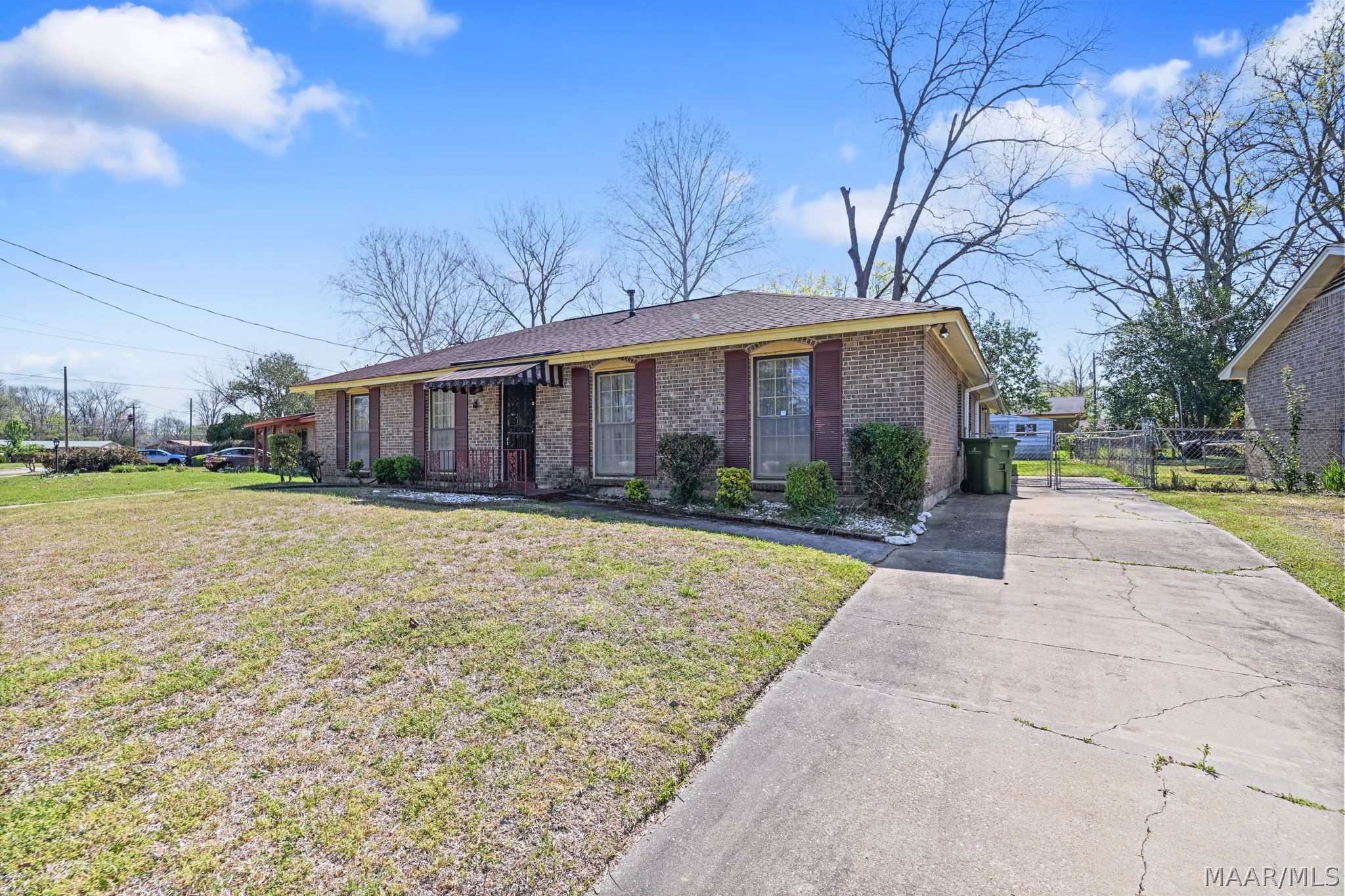 4323 Sunnybrook Drive - Photo 2