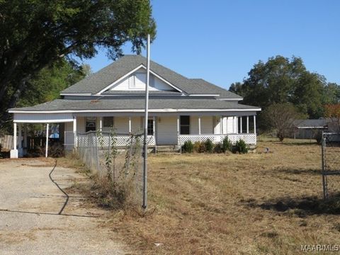 Photo of 7152 Holtville Road, Wetumpka, AL 36092 (MLS # 581533)