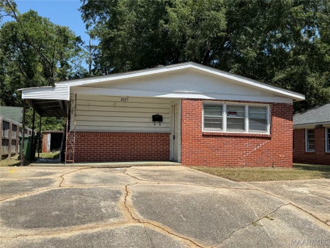 Photo of 2625 E 5th Street, Montgomery, AL 36107 (MLS # 589746)