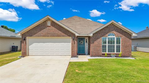 Photo of 24 High Cotton Court, Wetumpka, AL 36092 (MLS # 586104)