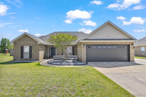 Photo of 171 Curlee Way, Wetumpka, AL 36092 (MLS # 585256)