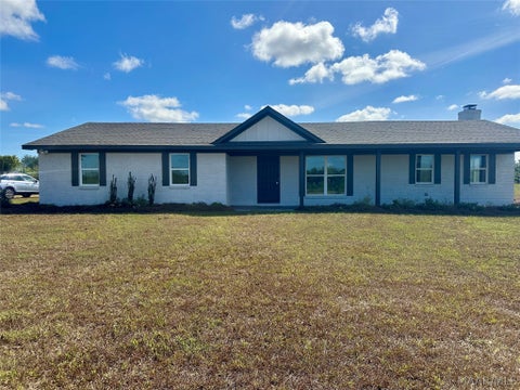 Photo of 431 Cripple Creek Road, Deatsville, AL 36022 (MLS # 590522)