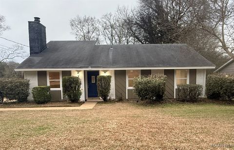 Photo of 3129 Willow Lane Drive, Montgomery, AL 36109 (MLS # 582957)